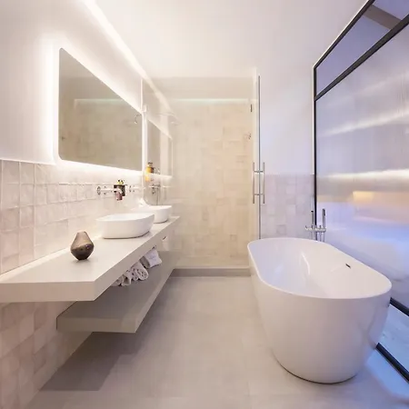 فندق Serawa 4*